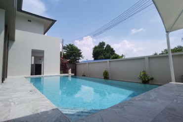 image 40 GPPH0640 Modern house with private pool